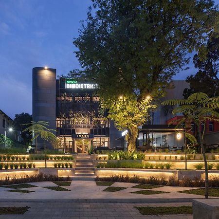 Nindya Biodistrict Hotel Bandung Ngoại thất bức ảnh