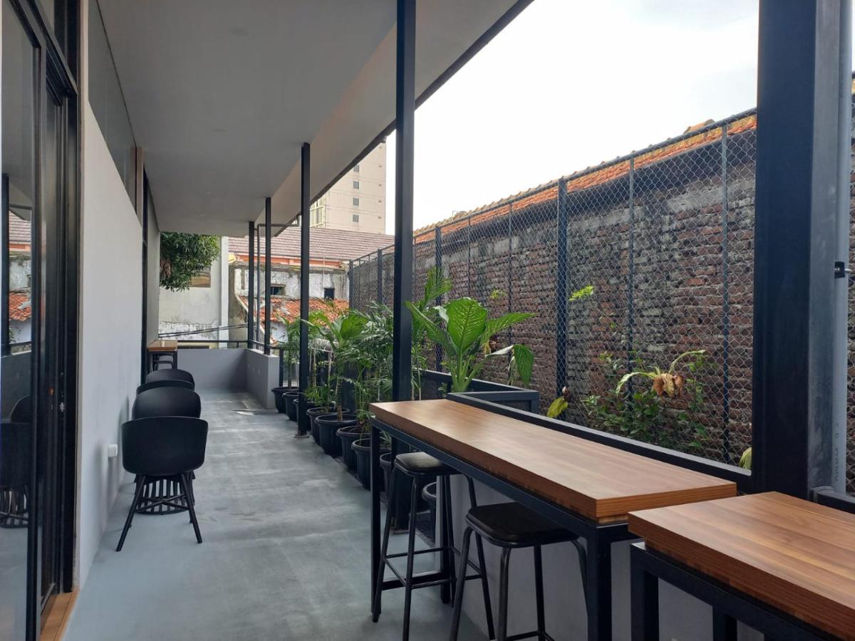 Nindya Biodistrict Hotel Bandung Ngoại thất bức ảnh